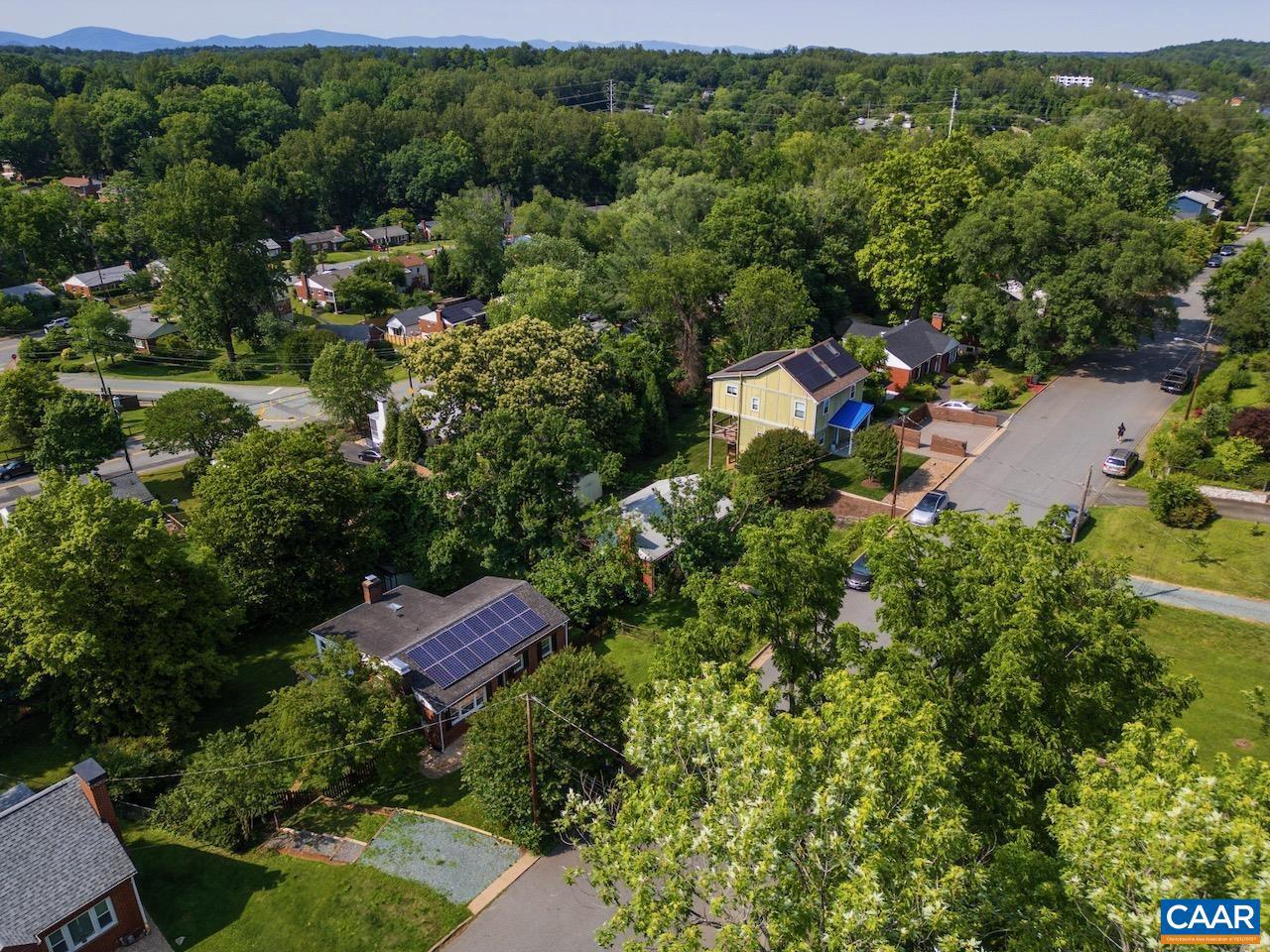1007 SAINT CHARLES AVE, CHARLOTTESVILLE, Virginia 22901, 3 Bedrooms Bedrooms, ,2 BathroomsBathrooms,Residential,For sale,1007 SAINT CHARLES AVE,665417 MLS # 665417