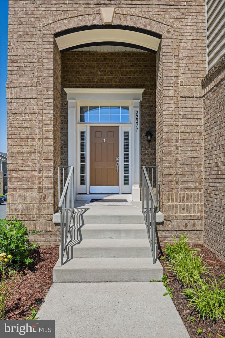 22277 FOGGY RIDGE TER, ASHBURN, Virginia 20148, 4 Bedrooms Bedrooms, ,3 BathroomsBathrooms,Residential,For sale,22277 FOGGY RIDGE TER,VALO2098890 MLS # VALO2098890