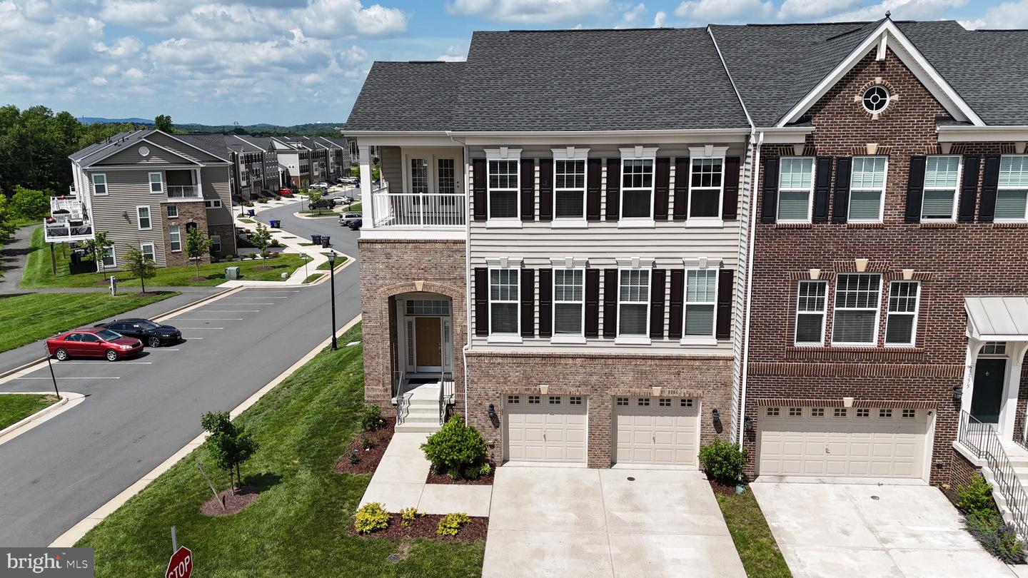22277 FOGGY RIDGE TER, ASHBURN, Virginia 20148, 4 Bedrooms Bedrooms, ,3 BathroomsBathrooms,Residential,For sale,22277 FOGGY RIDGE TER,VALO2098890 MLS # VALO2098890