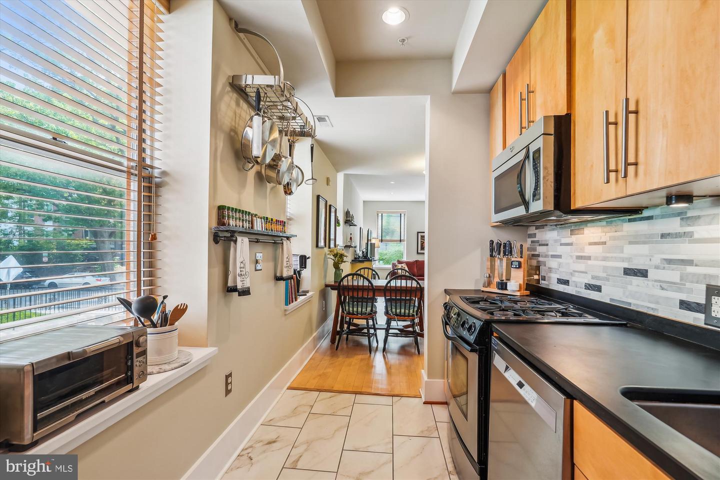 2914 11TH ST NW #102, WASHINGTON, District Of Columbia 20001, 3 Bedrooms Bedrooms, ,2 BathroomsBathrooms,Residential,For sale,2914 11TH ST NW #102,DCDC2204388 MLS # DCDC2204388