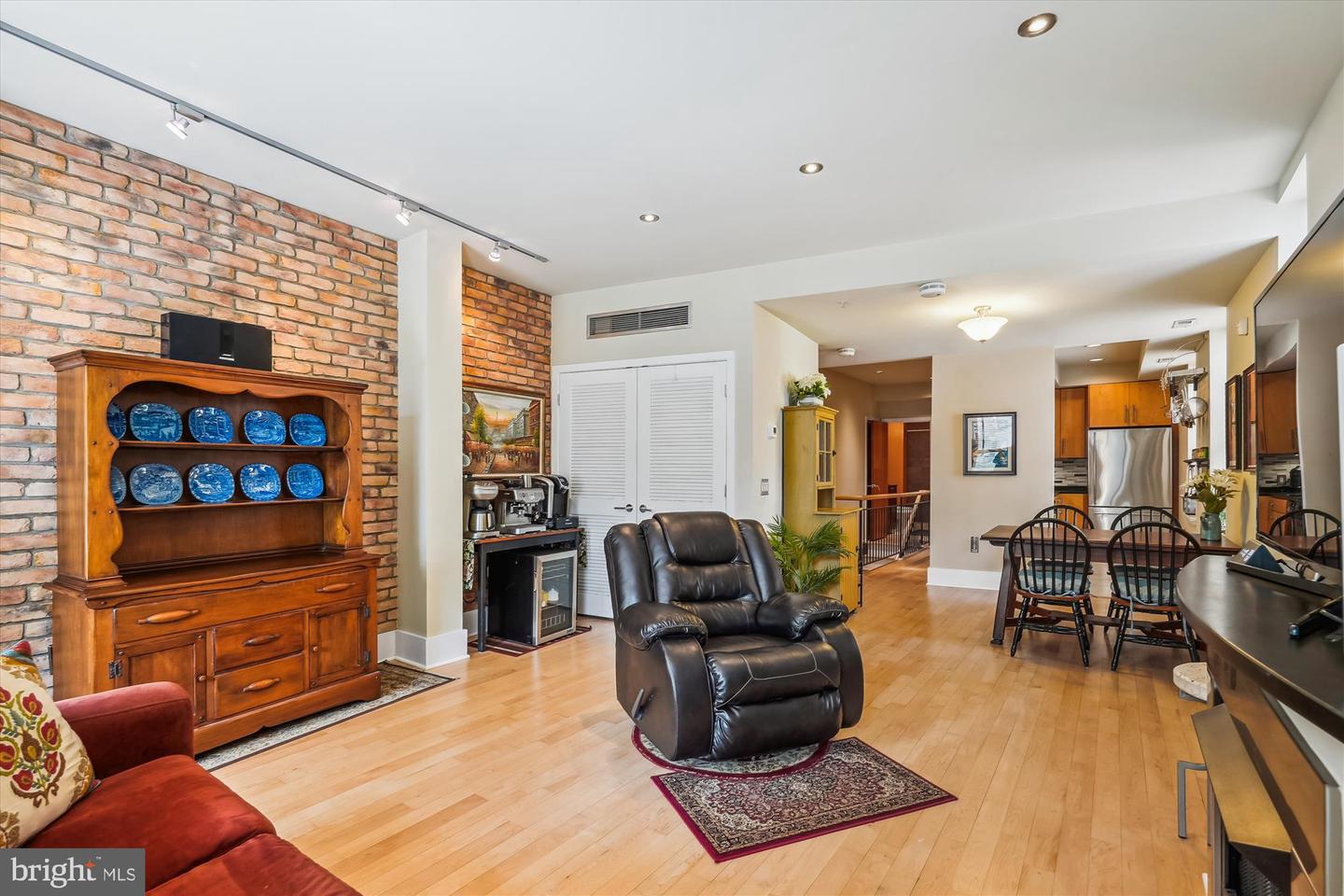 2914 11TH ST NW #102, WASHINGTON, District Of Columbia 20001, 3 Bedrooms Bedrooms, ,2 BathroomsBathrooms,Residential,For sale,2914 11TH ST NW #102,DCDC2204388 MLS # DCDC2204388