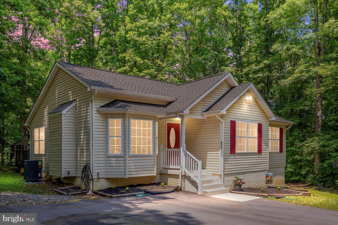 835 CAMPERS LN, RUTHER GLEN, Virginia 22546, 3 Bedrooms Bedrooms, ,2 BathroomsBathrooms,Residential,For sale,835 CAMPERS LN,VACV2008258 MLS # VACV2008258