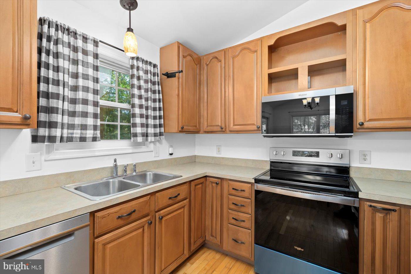 835 CAMPERS LN, RUTHER GLEN, Virginia 22546, 3 Bedrooms Bedrooms, ,2 BathroomsBathrooms,Residential,For sale,835 CAMPERS LN,VACV2008258 MLS # VACV2008258