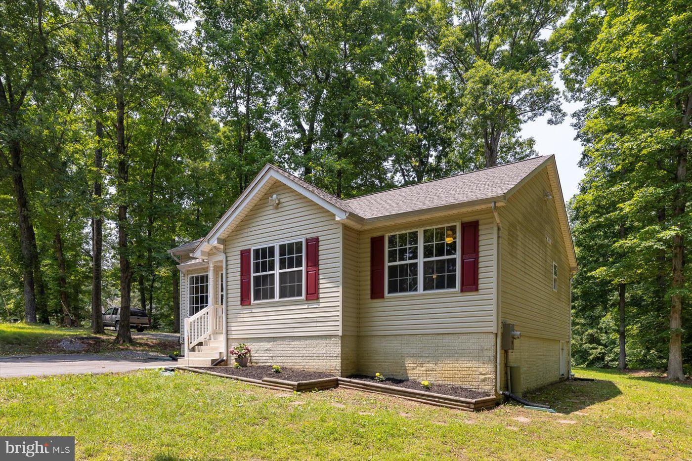 835 CAMPERS LN, RUTHER GLEN, Virginia 22546, 3 Bedrooms Bedrooms, ,2 BathroomsBathrooms,Residential,For sale,835 CAMPERS LN,VACV2008258 MLS # VACV2008258