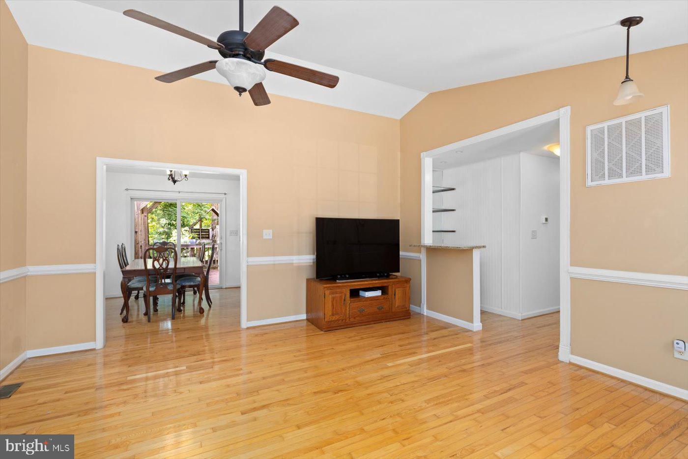 835 CAMPERS LN, RUTHER GLEN, Virginia 22546, 3 Bedrooms Bedrooms, ,2 BathroomsBathrooms,Residential,For sale,835 CAMPERS LN,VACV2008258 MLS # VACV2008258