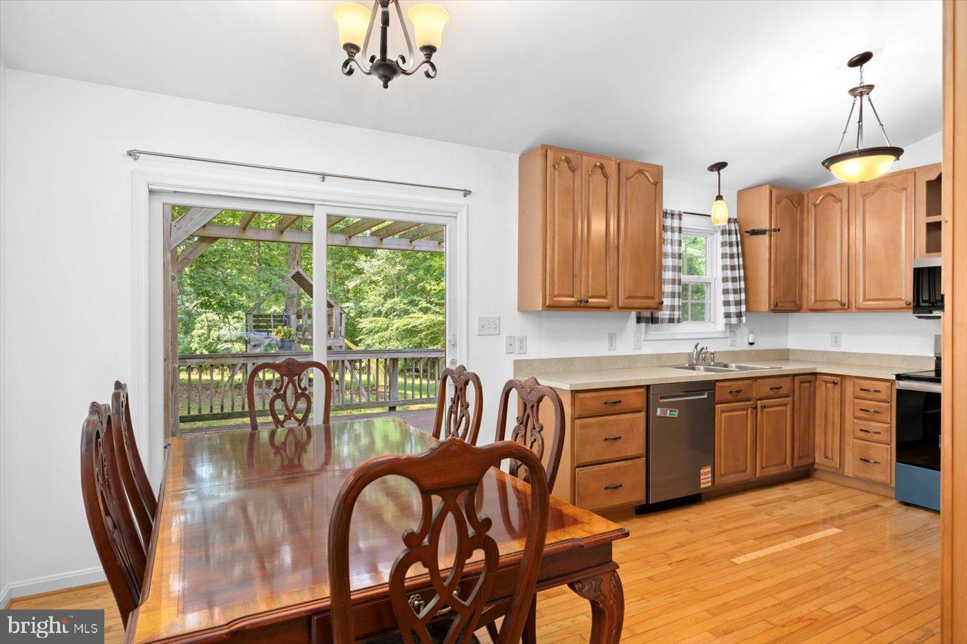 835 CAMPERS LN, RUTHER GLEN, Virginia 22546, 3 Bedrooms Bedrooms, ,2 BathroomsBathrooms,Residential,For sale,835 CAMPERS LN,VACV2008258 MLS # VACV2008258