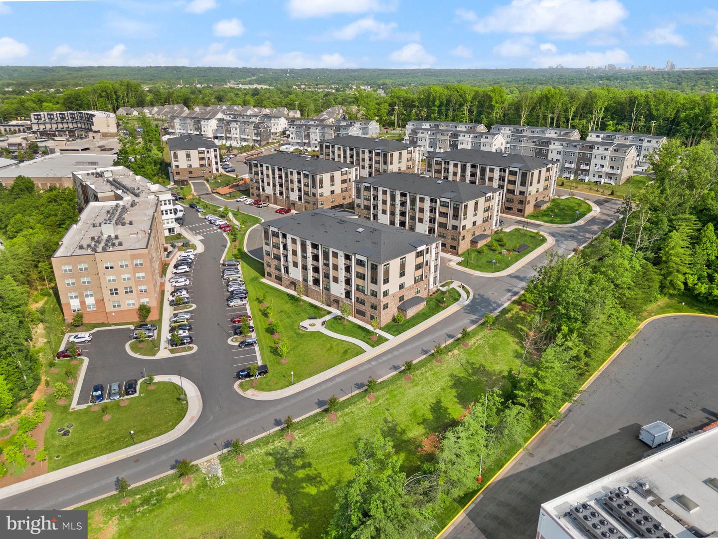 46270 MOUNT ALLEN TER #201, STERLING, Virginia 20164, 2 Bedrooms Bedrooms, ,2 BathroomsBathrooms,Residential,For sale,46270 MOUNT ALLEN TER #201,VALO2098904 MLS # VALO2098904