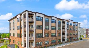 46270 MOUNT ALLEN TER #201, STERLING, Virginia 20164, 2 Bedrooms Bedrooms, ,2 BathroomsBathrooms,Residential,For sale,46270 MOUNT ALLEN TER #201,VALO2098904 MLS # VALO2098904