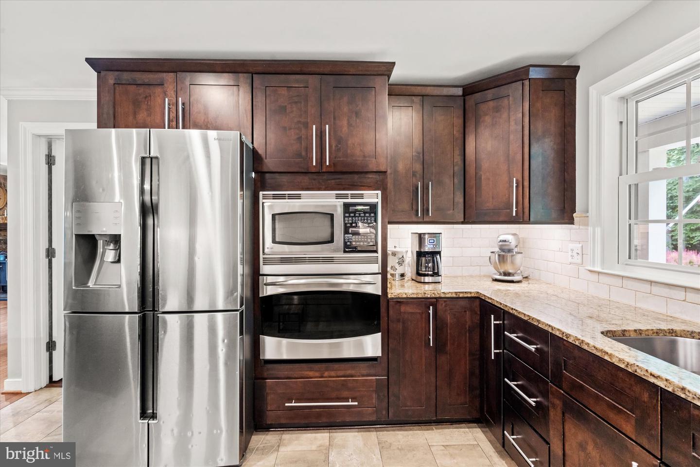 8112 VISTA POINT LN, FAIRFAX STATION, Virginia 22039, 5 Bedrooms Bedrooms, ,4 BathroomsBathrooms,Residential,For sale,8112 VISTA POINT LN,VAFX2245788 MLS # VAFX2245788