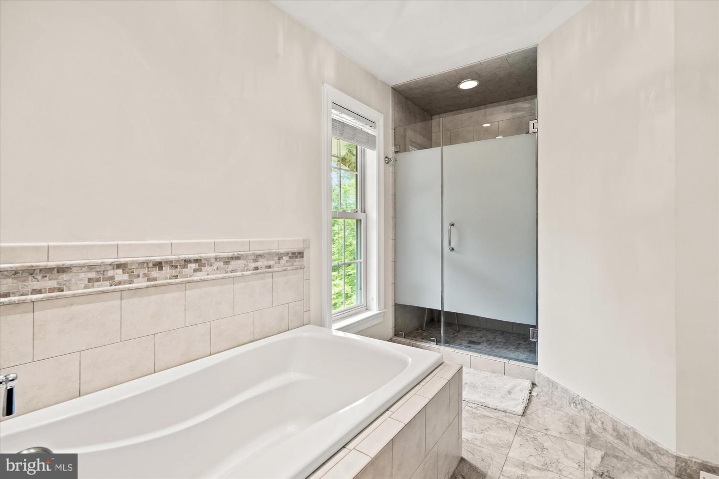 8112 VISTA POINT LN, FAIRFAX STATION, Virginia 22039, 5 Bedrooms Bedrooms, ,4 BathroomsBathrooms,Residential,For sale,8112 VISTA POINT LN,VAFX2245788 MLS # VAFX2245788