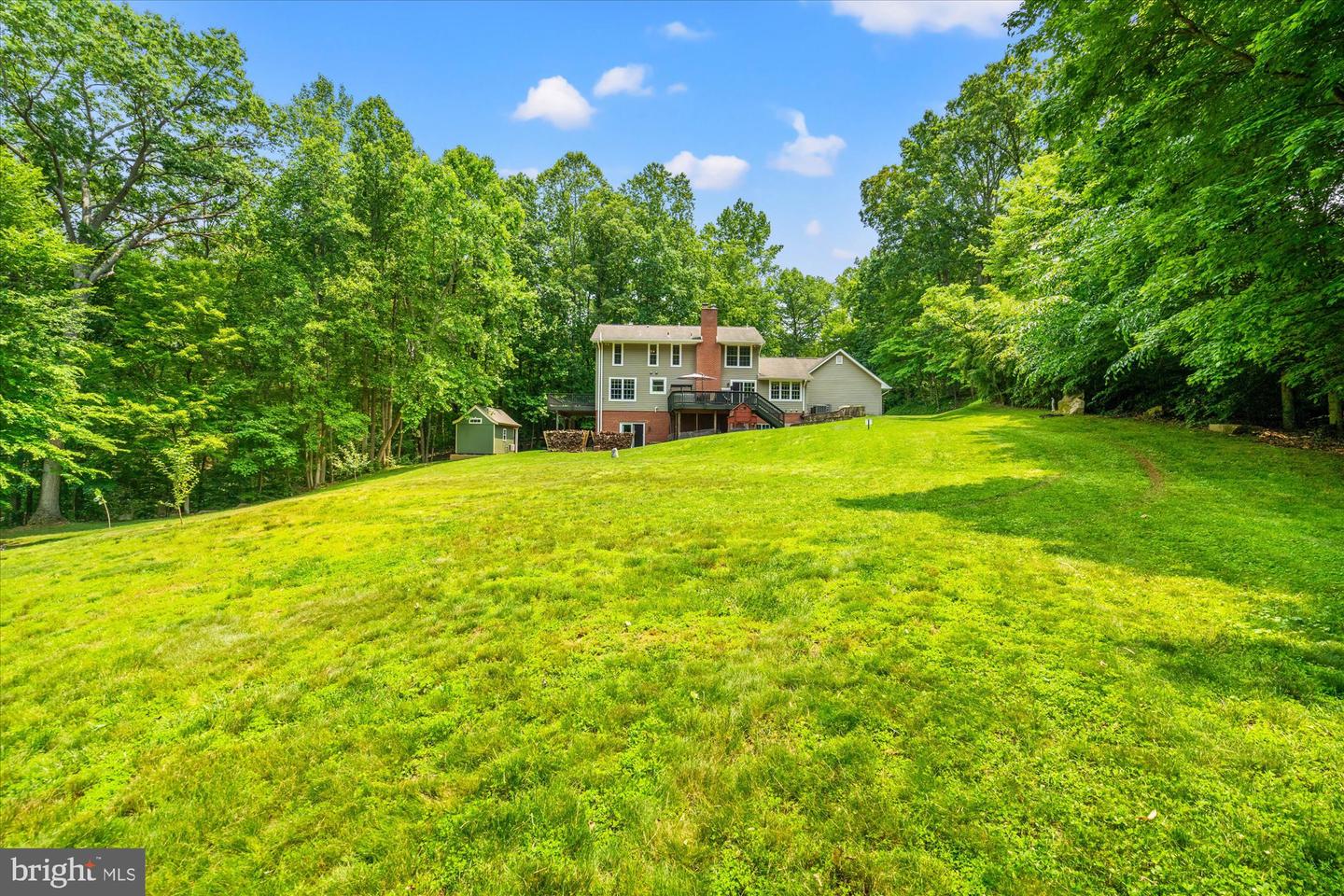 8112 VISTA POINT LN, FAIRFAX STATION, Virginia 22039, 5 Bedrooms Bedrooms, ,4 BathroomsBathrooms,Residential,For sale,8112 VISTA POINT LN,VAFX2245788 MLS # VAFX2245788