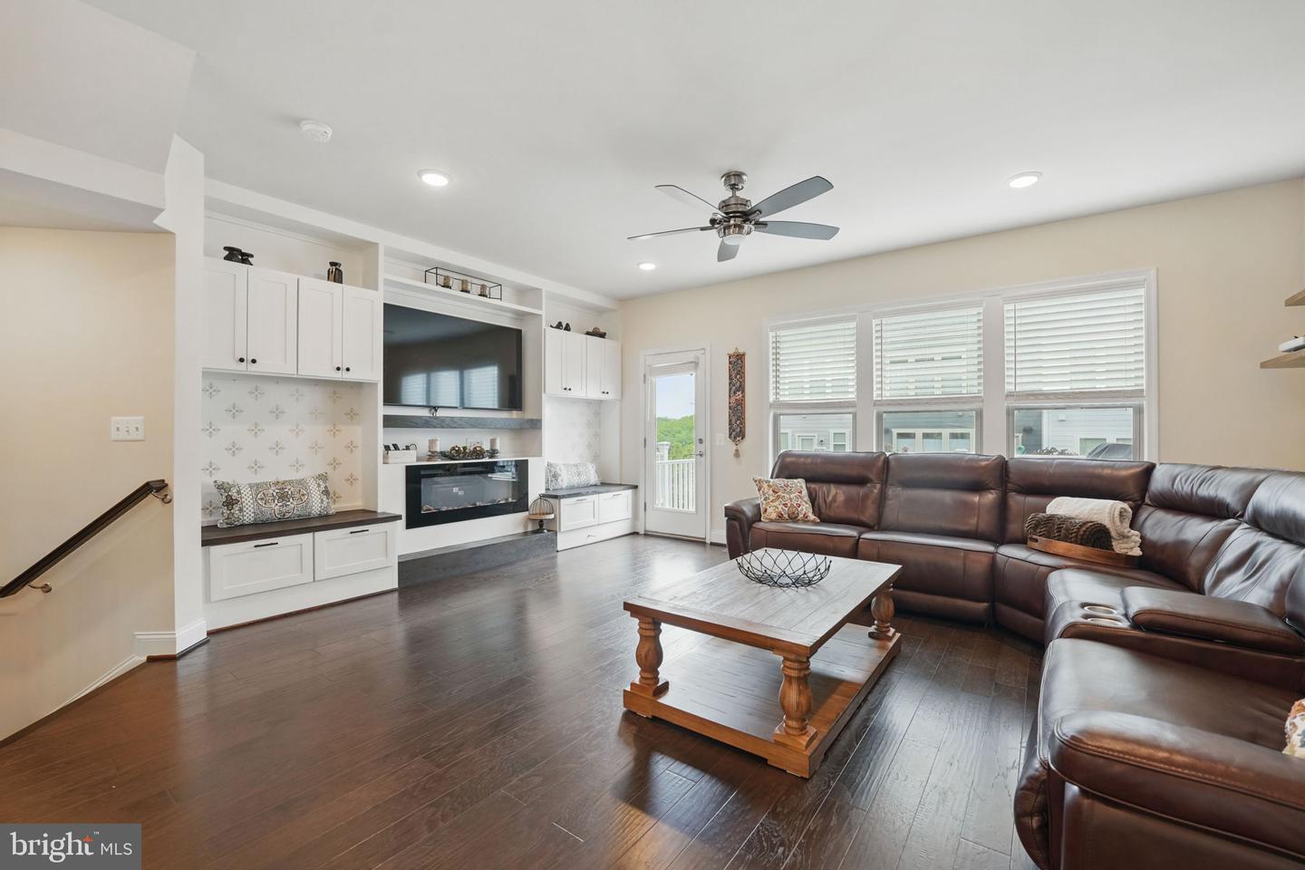 2069 ALDER LN, DUMFRIES, Virginia 22026, 4 Bedrooms Bedrooms, ,2 BathroomsBathrooms,Residential,For sale,2069 ALDER LN,VAPW2096400 MLS # VAPW2096400