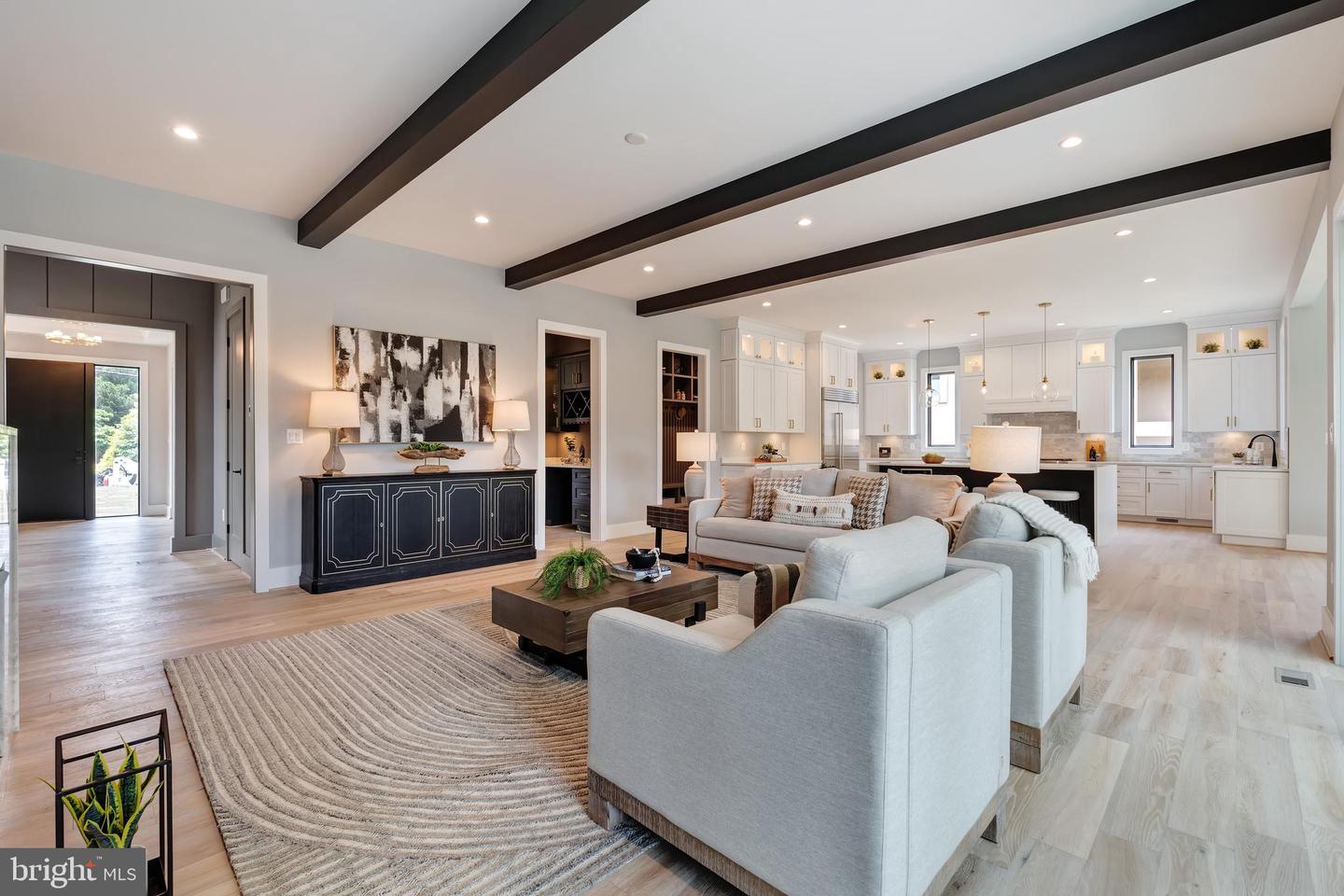 6800 OLD CHESTERBROOK RD, MCLEAN, Virginia 22101, 7 Bedrooms Bedrooms, ,6 BathroomsBathrooms,Residential,For sale,6800 OLD CHESTERBROOK RD,VAFX2245832 MLS # VAFX2245832