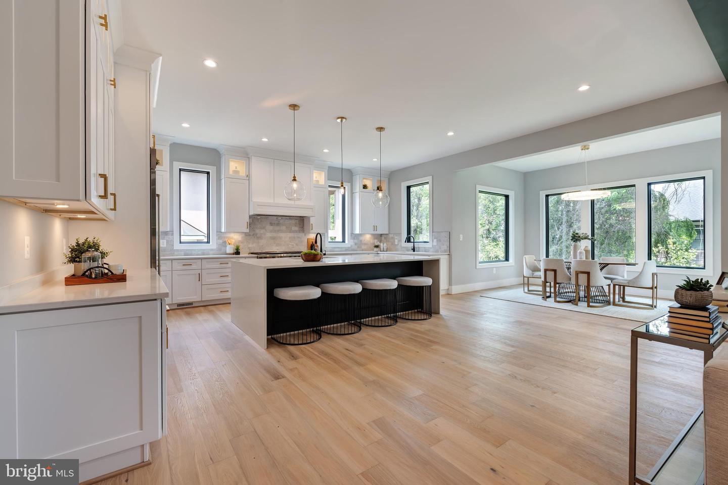 6800 OLD CHESTERBROOK RD, MCLEAN, Virginia 22101, 7 Bedrooms Bedrooms, ,6 BathroomsBathrooms,Residential,For sale,6800 OLD CHESTERBROOK RD,VAFX2245832 MLS # VAFX2245832