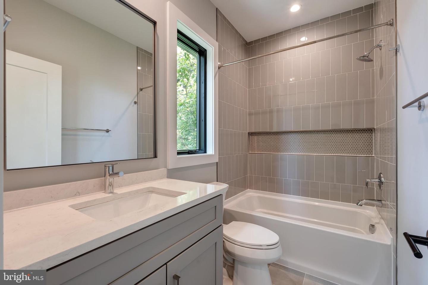 6800 OLD CHESTERBROOK RD, MCLEAN, Virginia 22101, 7 Bedrooms Bedrooms, ,6 BathroomsBathrooms,Residential,For sale,6800 OLD CHESTERBROOK RD,VAFX2245832 MLS # VAFX2245832