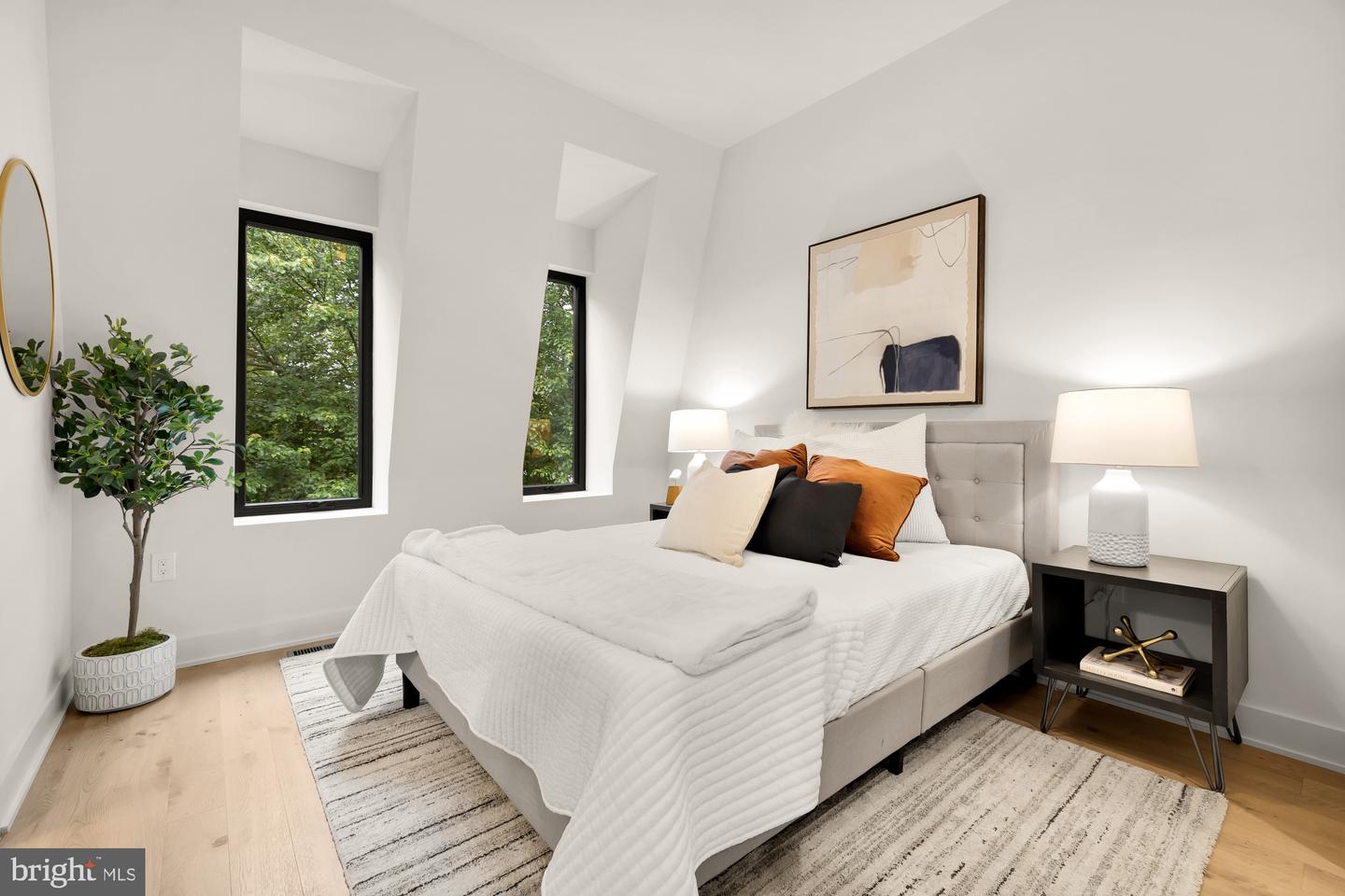2647 41ST ST NW #3, WASHINGTON, District Of Columbia 20007, 3 Bedrooms Bedrooms, ,2 BathroomsBathrooms,Residential,For sale,2647 41ST ST NW #3,DCDC2204354 MLS # DCDC2204354