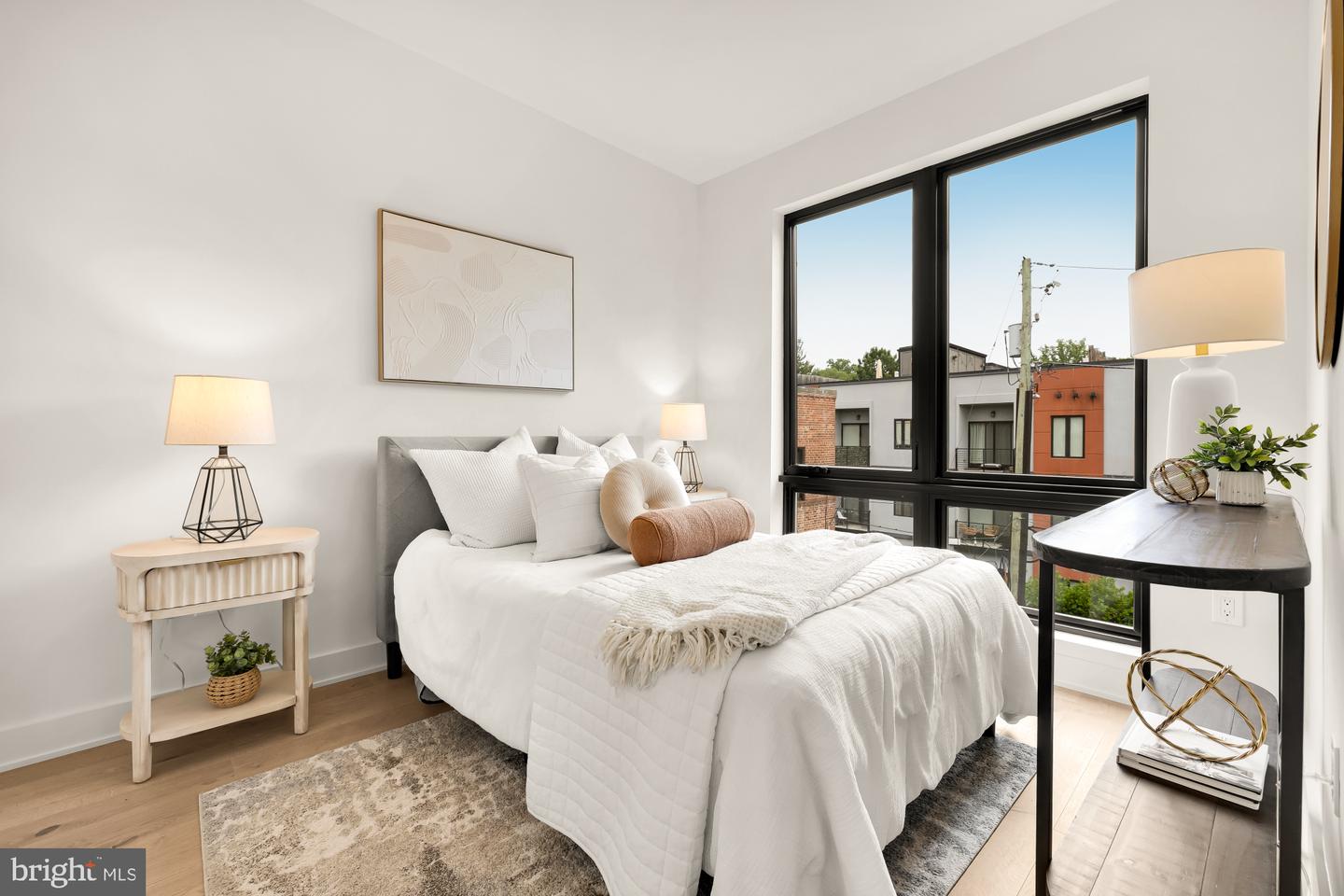 2647 41ST ST NW #3, WASHINGTON, District Of Columbia 20007, 3 Bedrooms Bedrooms, ,2 BathroomsBathrooms,Residential,For sale,2647 41ST ST NW #3,DCDC2204354 MLS # DCDC2204354