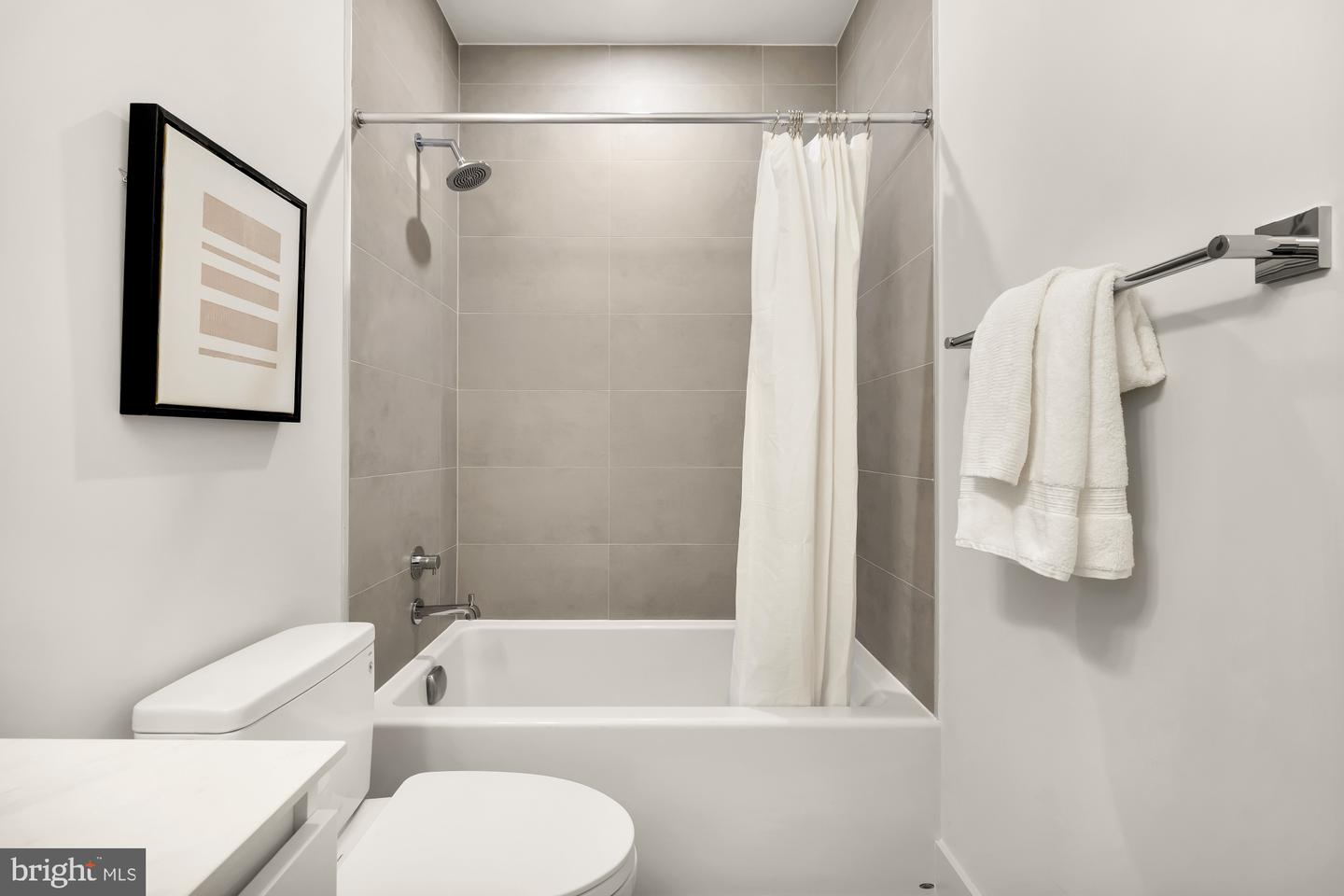 2647 41ST ST NW #3, WASHINGTON, District Of Columbia 20007, 3 Bedrooms Bedrooms, ,2 BathroomsBathrooms,Residential,For sale,2647 41ST ST NW #3,DCDC2204354 MLS # DCDC2204354