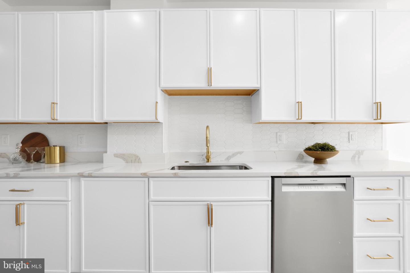 2230 12TH ST NW, WASHINGTON, District Of Columbia 20009, 3 Bedrooms Bedrooms, 3 Rooms Rooms,2 BathroomsBathrooms,Residential,For sale,2230 12TH ST NW,DCDC2204364 MLS # DCDC2204364