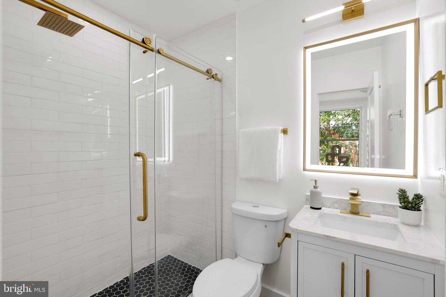 2230 12TH ST NW, WASHINGTON, District Of Columbia 20009, 3 Bedrooms Bedrooms, 3 Rooms Rooms,2 BathroomsBathrooms,Residential,For sale,2230 12TH ST NW,DCDC2204364 MLS # DCDC2204364