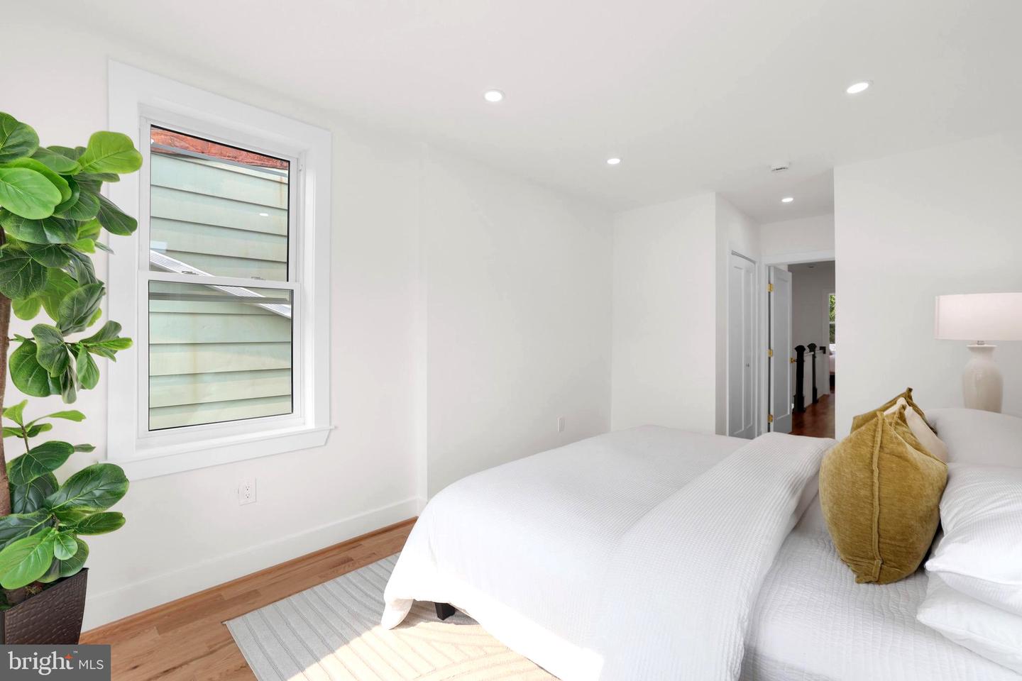 2230 12TH ST NW, WASHINGTON, District Of Columbia 20009, 3 Bedrooms Bedrooms, 3 Rooms Rooms,2 BathroomsBathrooms,Residential,For sale,2230 12TH ST NW,DCDC2204364 MLS # DCDC2204364
