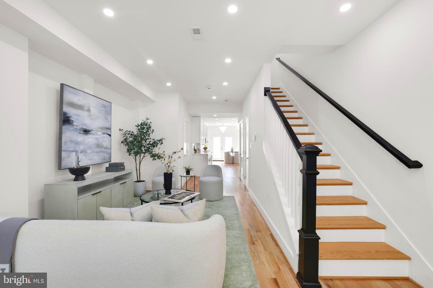 2230 12TH ST NW, WASHINGTON, District Of Columbia 20009, 3 Bedrooms Bedrooms, 3 Rooms Rooms,2 BathroomsBathrooms,Residential,For sale,2230 12TH ST NW,DCDC2204364 MLS # DCDC2204364