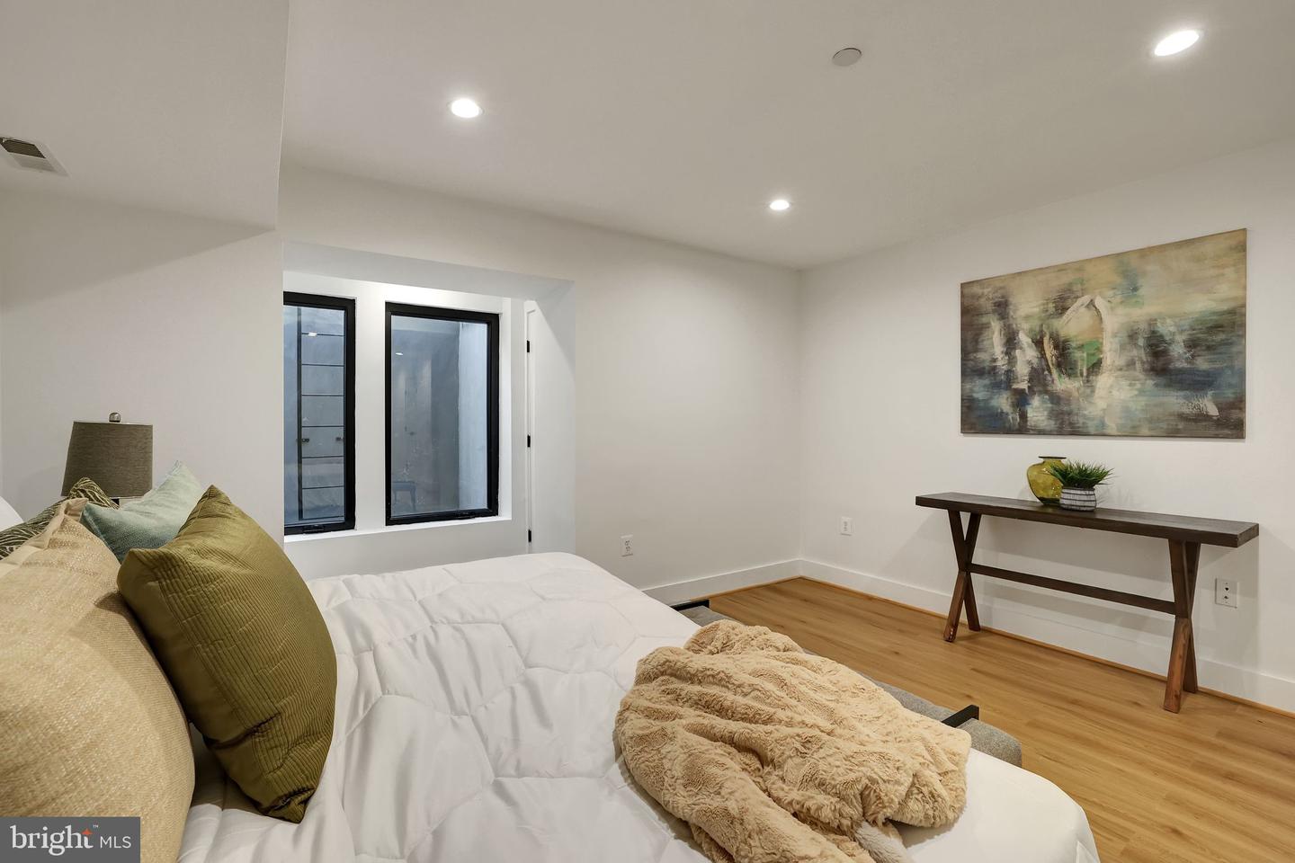 3210 8TH ST NE #1, WASHINGTON, District Of Columbia 20017, 3 Bedrooms Bedrooms, 3 Rooms Rooms,3 BathroomsBathrooms,Residential,For sale,3210 8TH ST NE #1,DCDC2204378 MLS # DCDC2204378