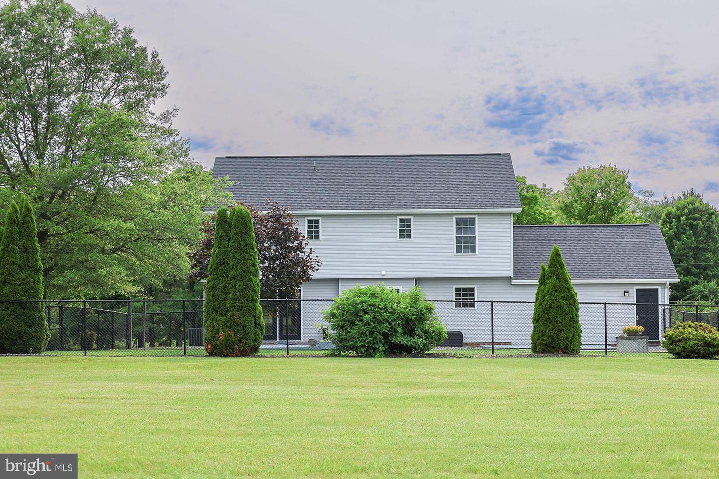 160 RUEBUCK RD, CLEAR BROOK, Virginia 22624, 3 Bedrooms Bedrooms, ,2 BathroomsBathrooms,Residential,For sale,160 RUEBUCK RD,VAFV2034724 MLS # VAFV2034724