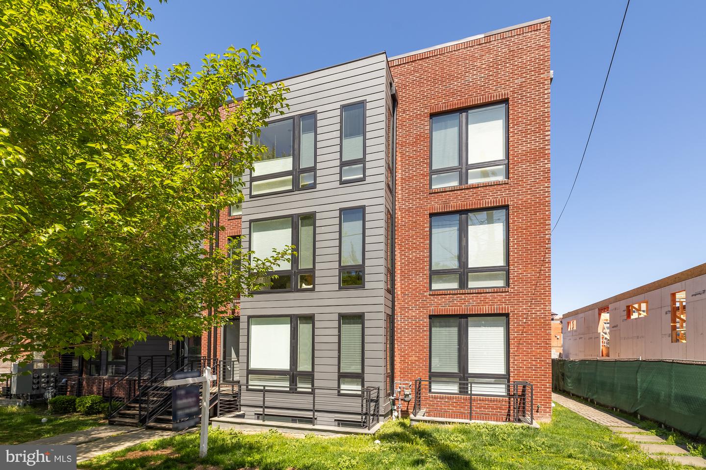 4335 HARRISON ST NW #2, WASHINGTON, District Of Columbia 20015, 2 Bedrooms Bedrooms, ,2 BathroomsBathrooms,Residential,For sale,4335 HARRISON ST NW #2,DCDC2204470 MLS # DCDC2204470