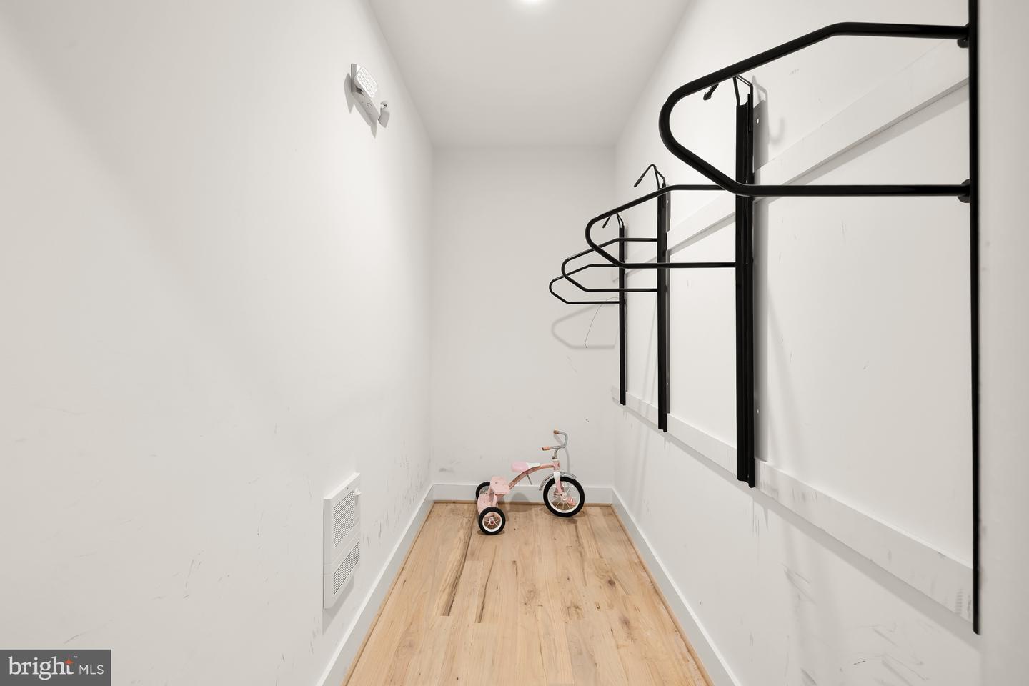 4335 HARRISON ST NW #2, WASHINGTON, District Of Columbia 20015, 2 Bedrooms Bedrooms, ,2 BathroomsBathrooms,Residential,For sale,4335 HARRISON ST NW #2,DCDC2204470 MLS # DCDC2204470
