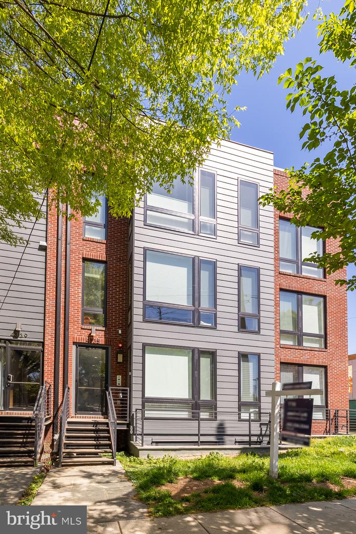 4335 HARRISON ST NW #2, WASHINGTON, District Of Columbia 20015, 2 Bedrooms Bedrooms, ,2 BathroomsBathrooms,Residential,For sale,4335 HARRISON ST NW #2,DCDC2204470 MLS # DCDC2204470
