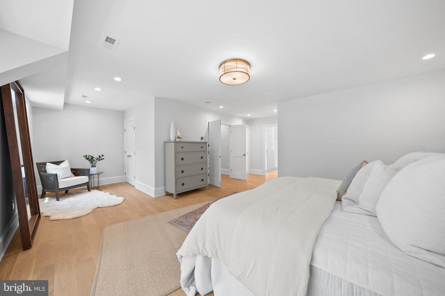 2236 46TH ST NW, WASHINGTON, District Of Columbia 20007, 6 Bedrooms Bedrooms, ,4 BathroomsBathrooms,Residential,For sale,2236 46TH ST NW,DCDC2204478 MLS # DCDC2204478