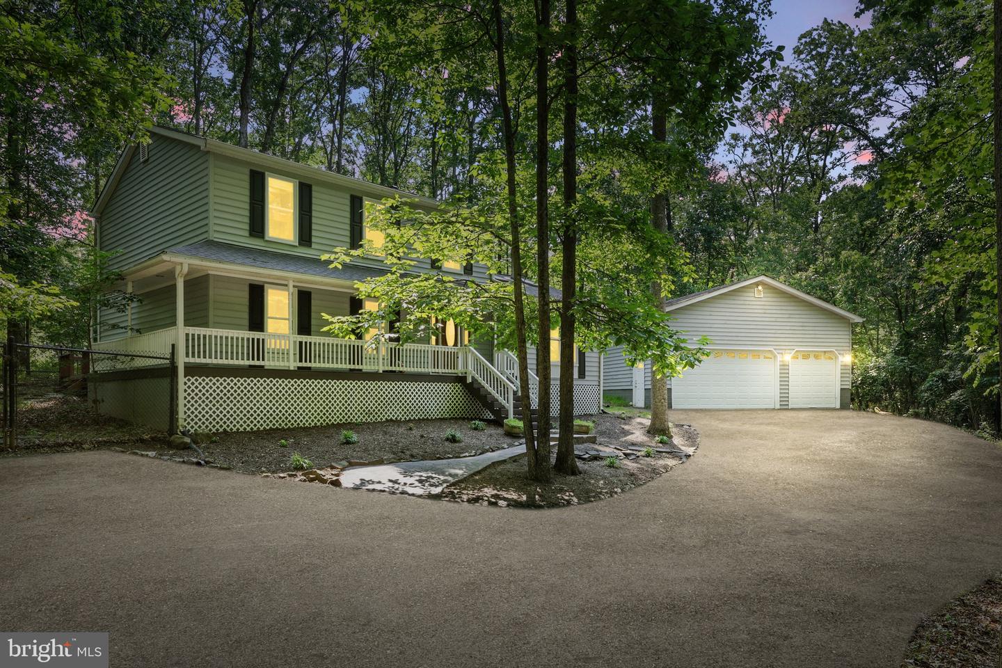 5529 RAIDER DR, WARRENTON, Virginia 20187, 4 Bedrooms Bedrooms, ,2 BathroomsBathrooms,Residential,For sale,5529 RAIDER DR,VAFQ2016954 MLS # VAFQ2016954
