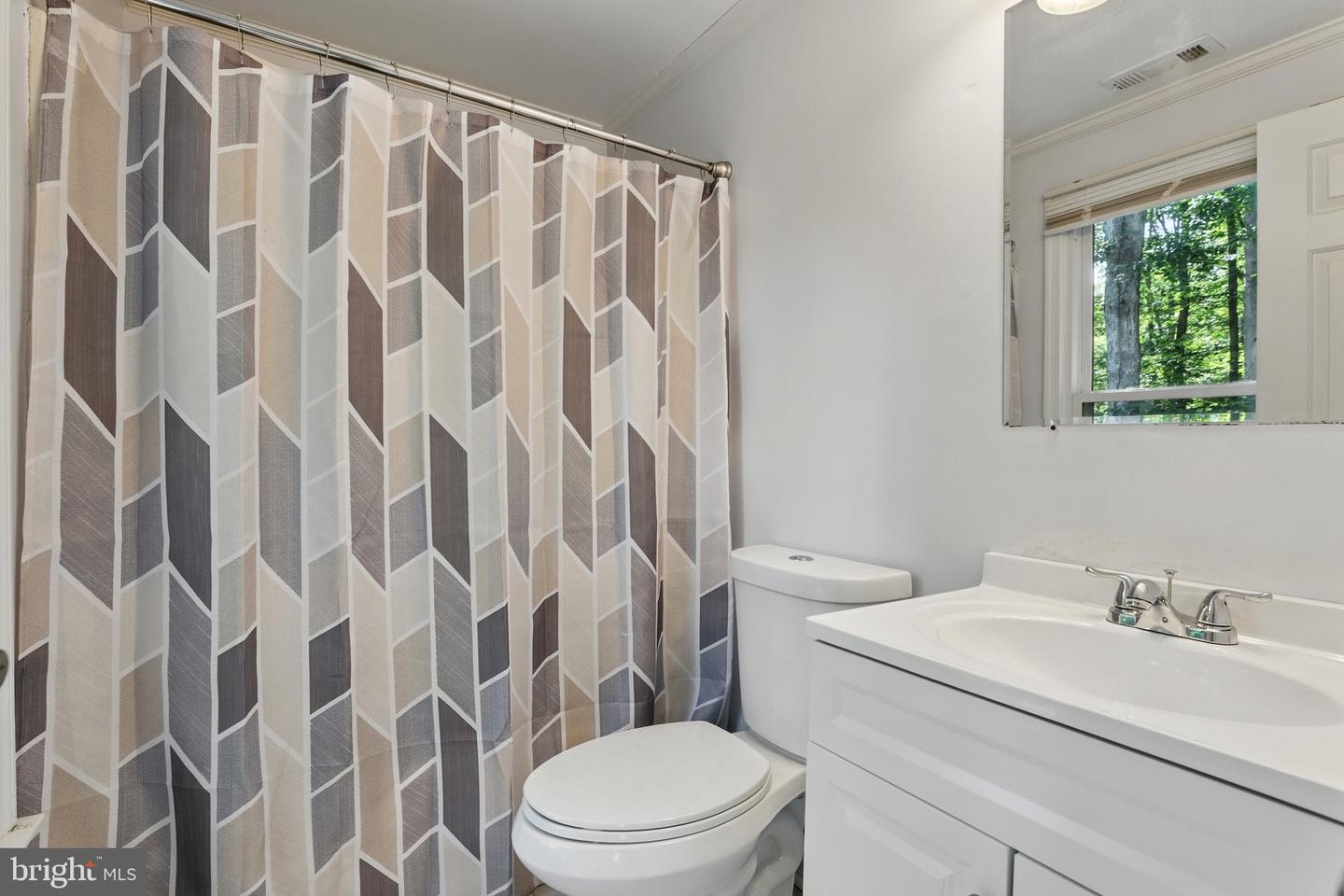 5529 RAIDER DR, WARRENTON, Virginia 20187, 4 Bedrooms Bedrooms, ,2 BathroomsBathrooms,Residential,For sale,5529 RAIDER DR,VAFQ2016954 MLS # VAFQ2016954