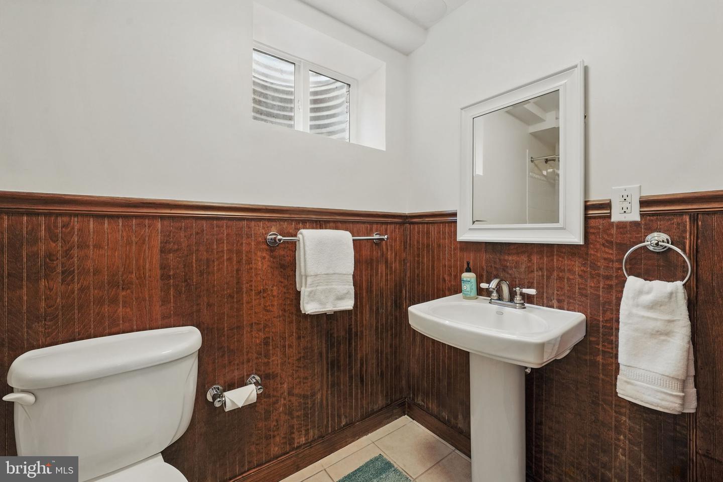 6622 SKYLINE CT, ALEXANDRIA, Virginia 22307, 3 Bedrooms Bedrooms, ,3 BathroomsBathrooms,Residential,For sale,6622 SKYLINE CT,VAFX2246016 MLS # VAFX2246016