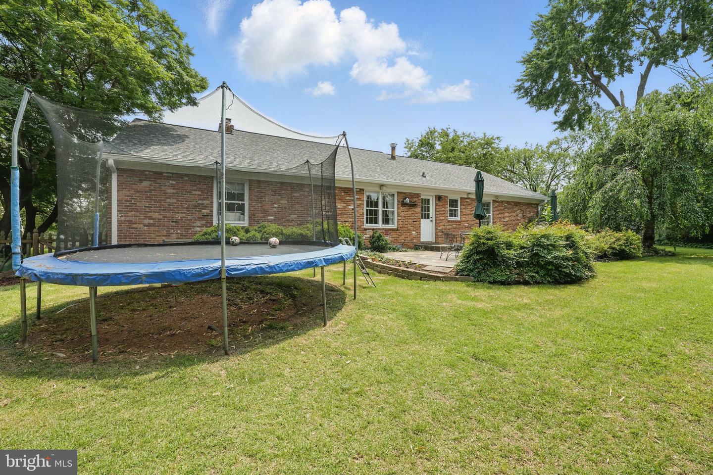 6622 SKYLINE CT, ALEXANDRIA, Virginia 22307, 3 Bedrooms Bedrooms, ,3 BathroomsBathrooms,Residential,For sale,6622 SKYLINE CT,VAFX2246016 MLS # VAFX2246016
