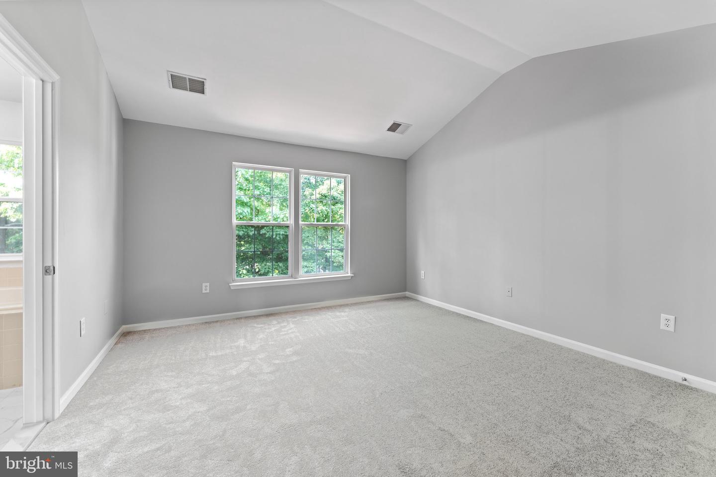 45571 READING TER, STERLING, Virginia 20166, 4 Bedrooms Bedrooms, ,3 BathroomsBathrooms,Residential,For sale,45571 READING TER,VALO2098910 MLS # VALO2098910