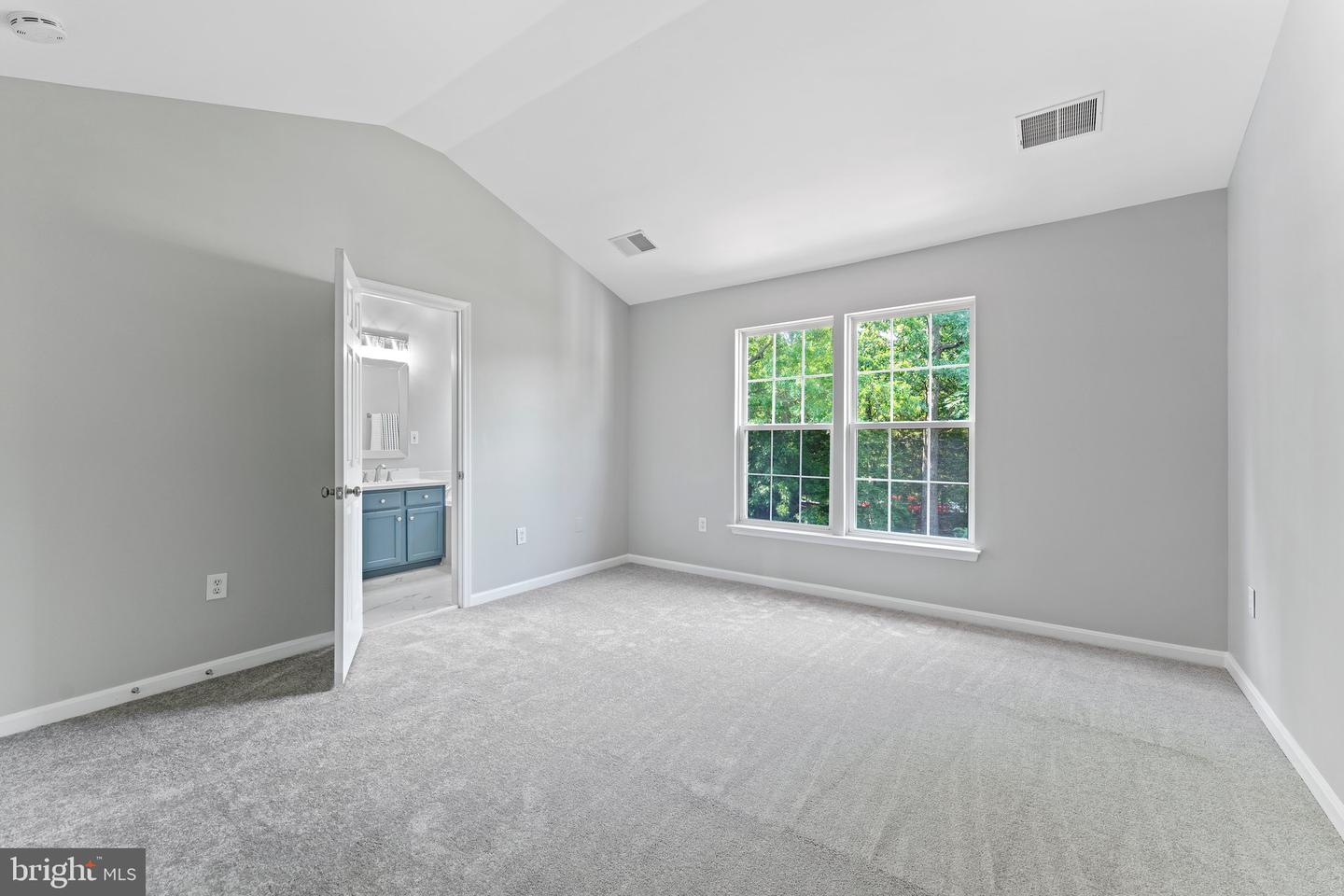 45571 READING TER, STERLING, Virginia 20166, 4 Bedrooms Bedrooms, ,3 BathroomsBathrooms,Residential,For sale,45571 READING TER,VALO2098910 MLS # VALO2098910
