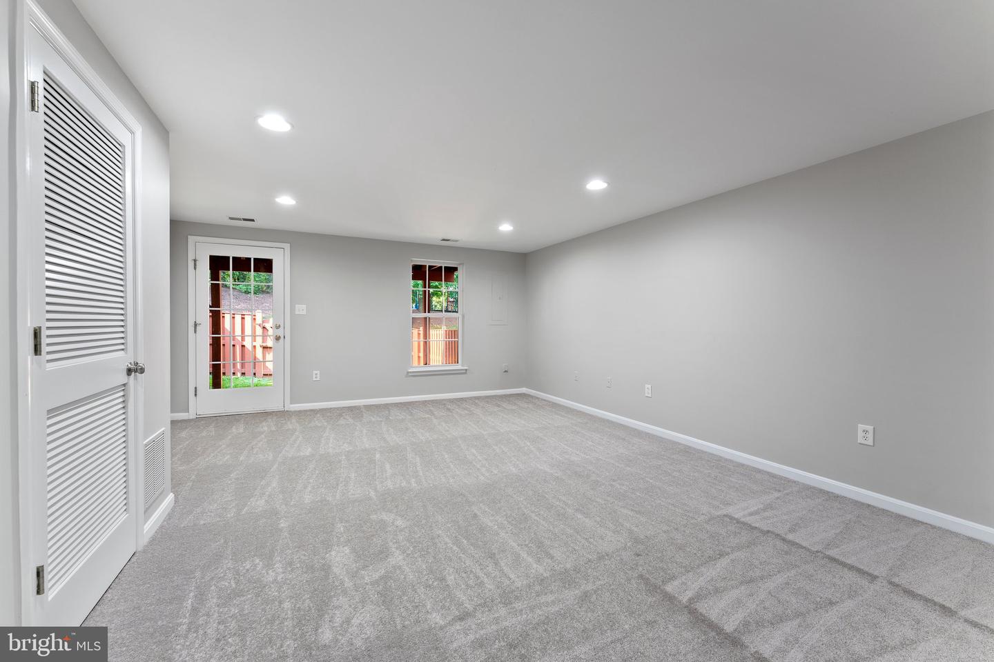 45571 READING TER, STERLING, Virginia 20166, 4 Bedrooms Bedrooms, ,3 BathroomsBathrooms,Residential,For sale,45571 READING TER,VALO2098910 MLS # VALO2098910