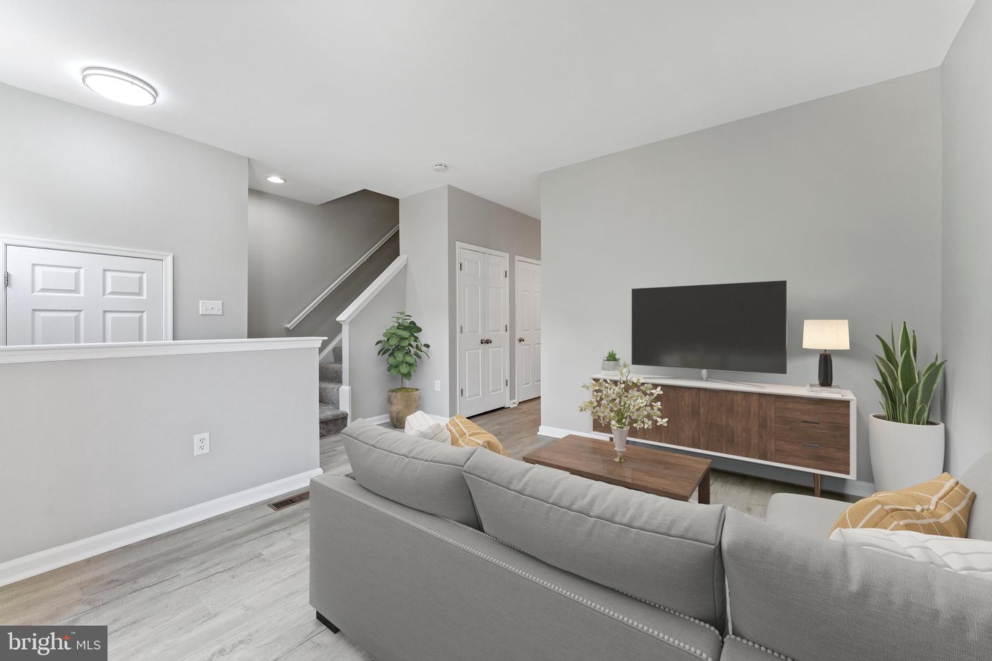 45571 READING TER, STERLING, Virginia 20166, 4 Bedrooms Bedrooms, ,3 BathroomsBathrooms,Residential,For sale,45571 READING TER,VALO2098910 MLS # VALO2098910
