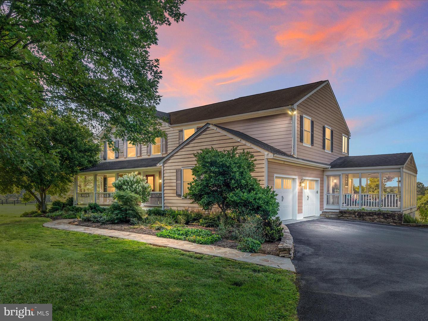 36823 SHOEMAKER SCHOOL RD, PURCELLVILLE, Virginia 20132, 5 Bedrooms Bedrooms, ,3 BathroomsBathrooms,Residential,For sale,36823 SHOEMAKER SCHOOL RD,VALO2098932 MLS # VALO2098932