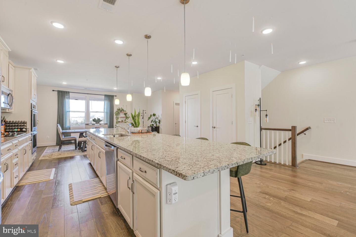 44878 TIVERTON SQ, ASHBURN, Virginia 20147, 3 Bedrooms Bedrooms, ,2 BathroomsBathrooms,Residential,For sale,44878 TIVERTON SQ,VALO2098936 MLS # VALO2098936