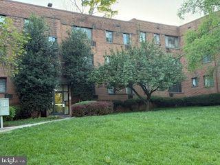 4715 1ST ST SW #302, WASHINGTON, District Of Columbia 20032, 2 Bedrooms Bedrooms, ,1 BathroomBathrooms,Residential,For sale,4715 1ST ST SW #302,DCDC2204476 MLS # DCDC2204476