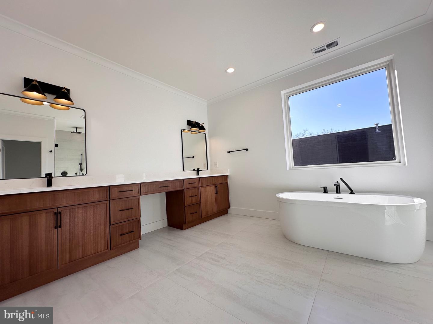 4017 WOODLAND RD, ANNANDALE, Virginia 22003, 6 Bedrooms Bedrooms, ,7 BathroomsBathrooms,Residential,For sale,4017 WOODLAND RD,VAFX2245990 MLS # VAFX2245990