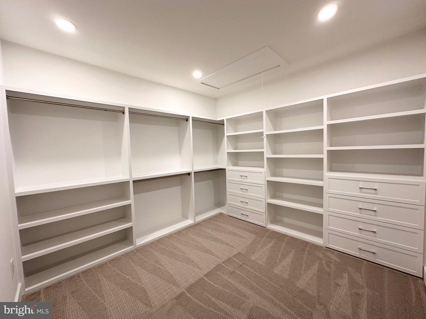 4017 WOODLAND RD, ANNANDALE, Virginia 22003, 6 Bedrooms Bedrooms, ,7 BathroomsBathrooms,Residential,For sale,4017 WOODLAND RD,VAFX2245990 MLS # VAFX2245990