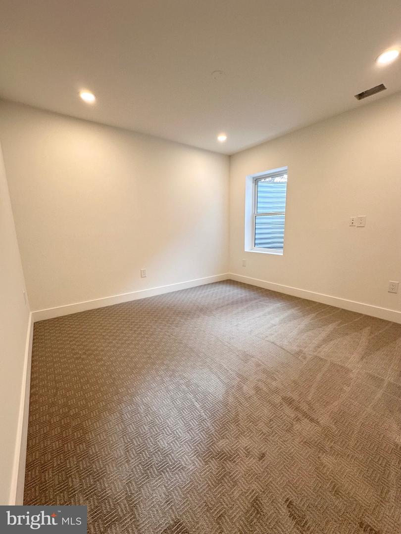 4017 WOODLAND RD, ANNANDALE, Virginia 22003, 6 Bedrooms Bedrooms, ,7 BathroomsBathrooms,Residential,For sale,4017 WOODLAND RD,VAFX2245990 MLS # VAFX2245990