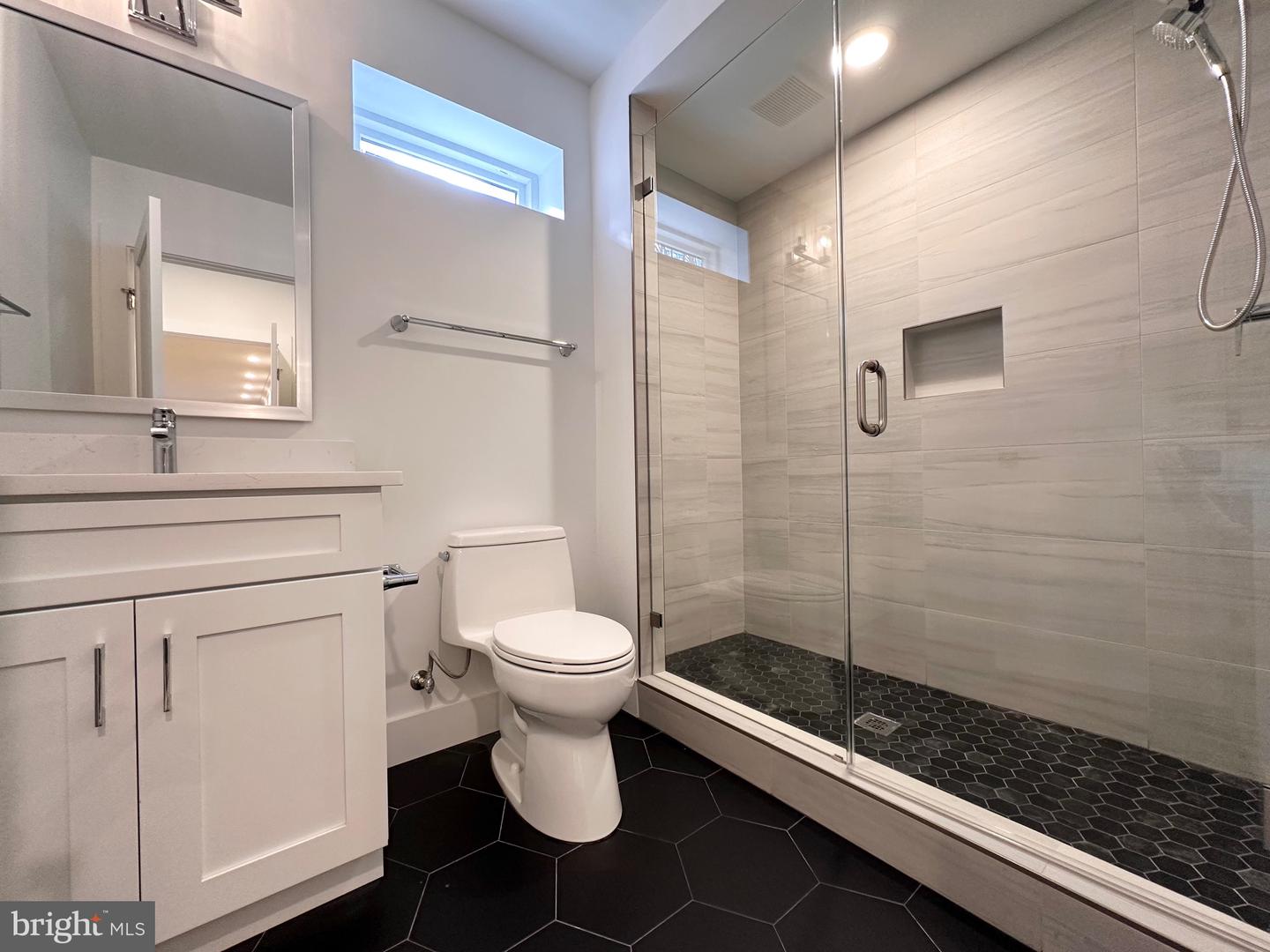 4017 WOODLAND RD, ANNANDALE, Virginia 22003, 6 Bedrooms Bedrooms, ,7 BathroomsBathrooms,Residential,For sale,4017 WOODLAND RD,VAFX2245990 MLS # VAFX2245990