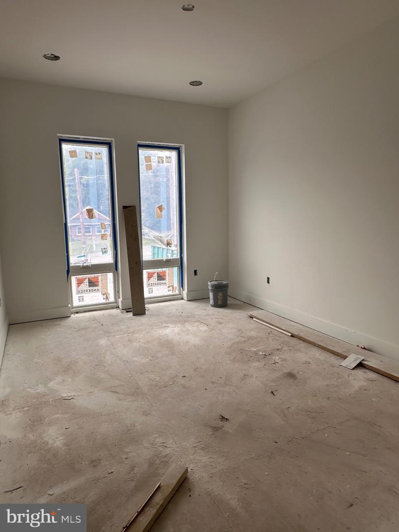 4017 WOODLAND RD, ANNANDALE, Virginia 22003, 6 Bedrooms Bedrooms, ,7 BathroomsBathrooms,Residential,For sale,4017 WOODLAND RD,VAFX2245990 MLS # VAFX2245990