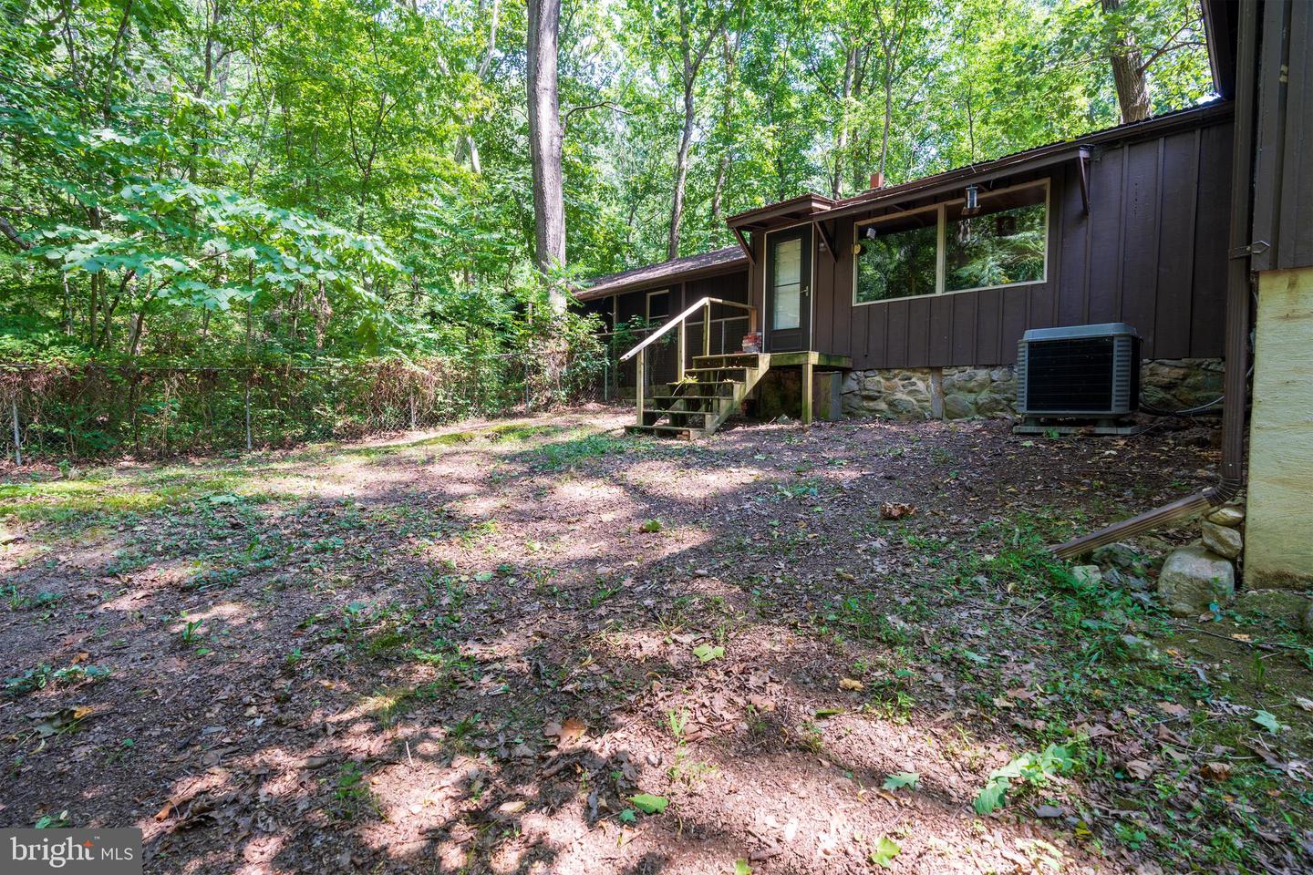191 HIDEAWAY FARMS RD, EDINBURG, Virginia 22824, 2 Bedrooms Bedrooms, ,1 BathroomBathrooms,Residential,For sale,191 HIDEAWAY FARMS RD,VASH2011656 MLS # VASH2011656