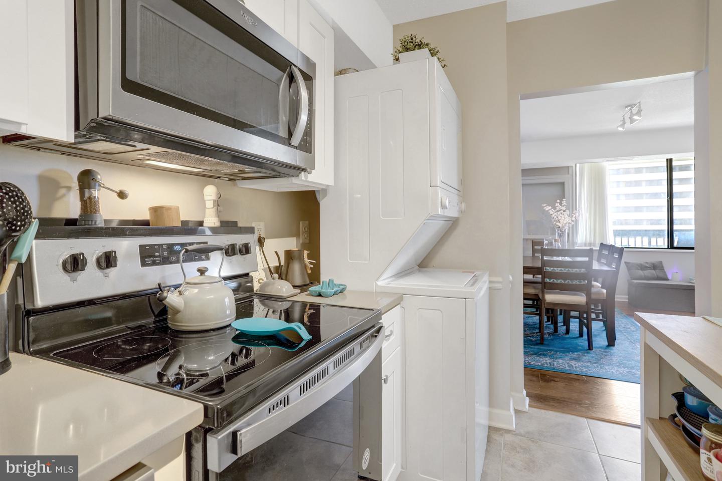 3713 S GEORGE MASON DR #713, FALLS CHURCH, Virginia 22041, 2 Bedrooms Bedrooms, 6 Rooms Rooms,2 BathroomsBathrooms,Residential,For sale,3713 S GEORGE MASON DR #713,VAFX2245918 MLS # VAFX2245918
